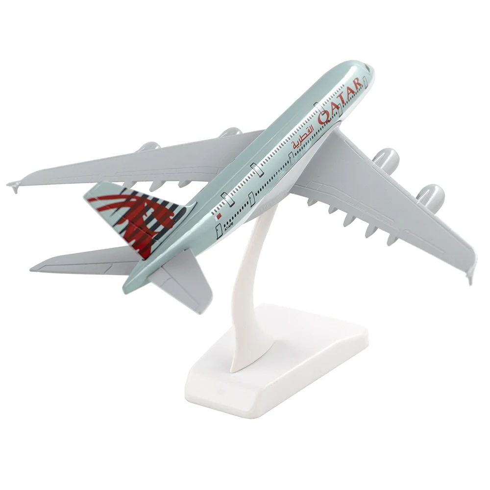 Kids Toys Qatar - 18cm Aircraft Airbus A380 Qatar Airways